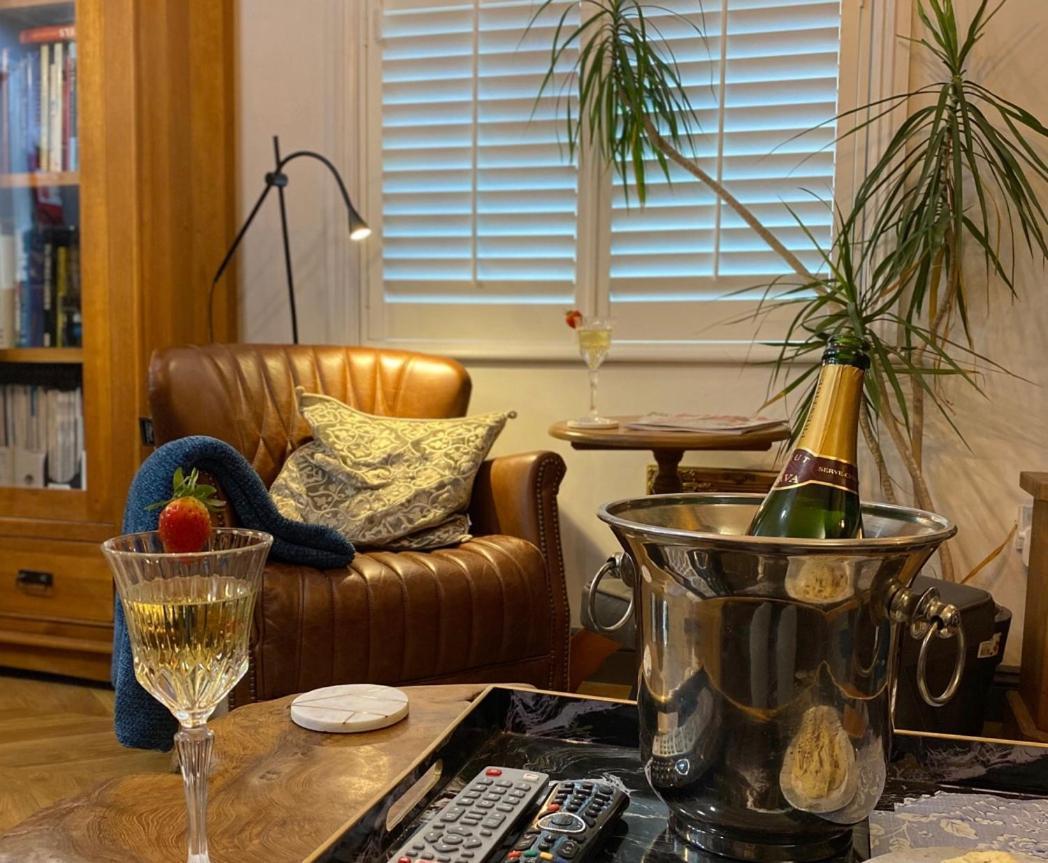 ベバリーOurhausアパートメント エクステリア 写真